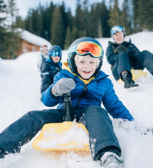 sledding with the family in Lech | © Daniel Zangerl / Lech Zuers Tourismus